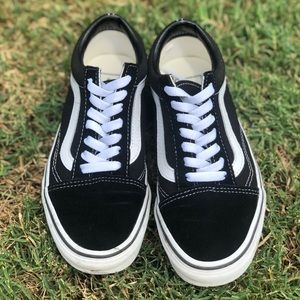 Black Low Top Old Skool Vans